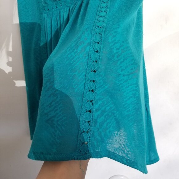 Language Embroidered Cutout Eyelet Sleeveless Top - Picture 4 of 11